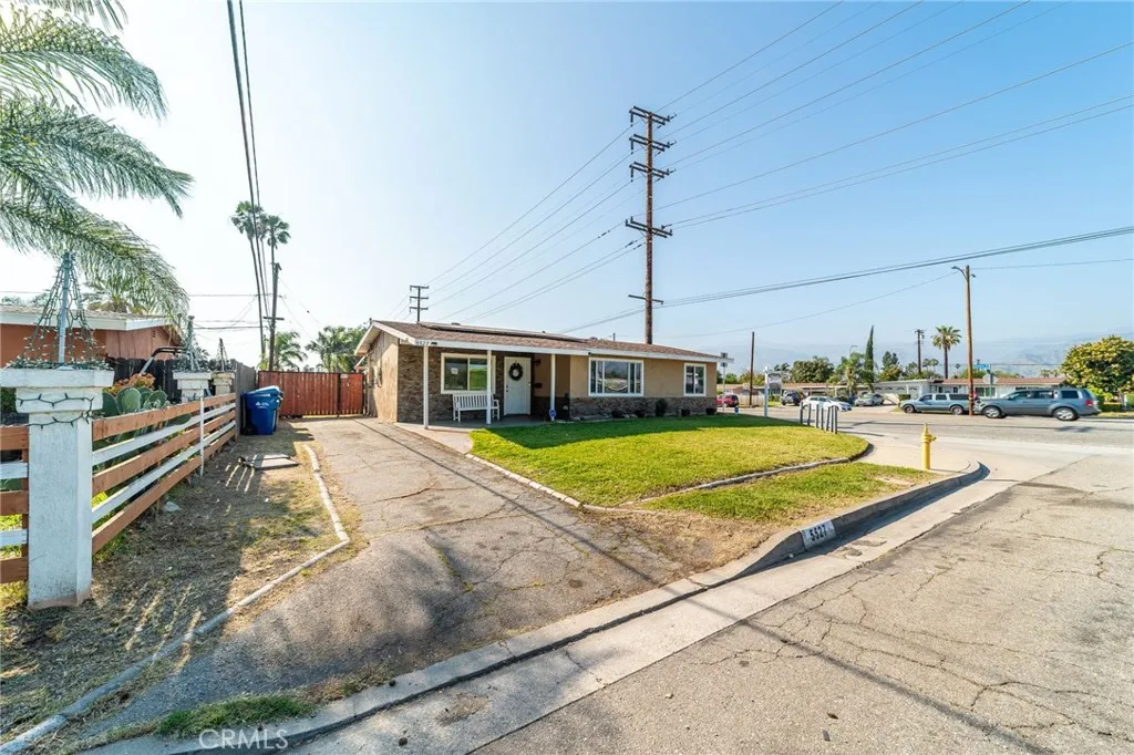 Azusa, CA 91702