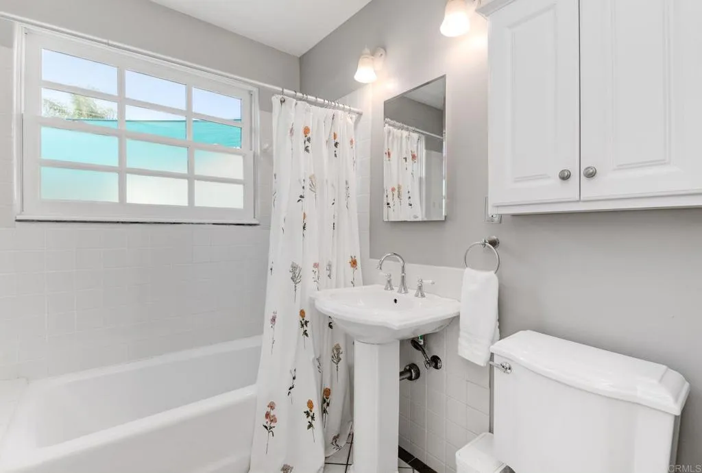 https://cdn.realtyfeed.com/cdn/127/306676580/24bd24223e17d0ed95a8222fe5289467.webp