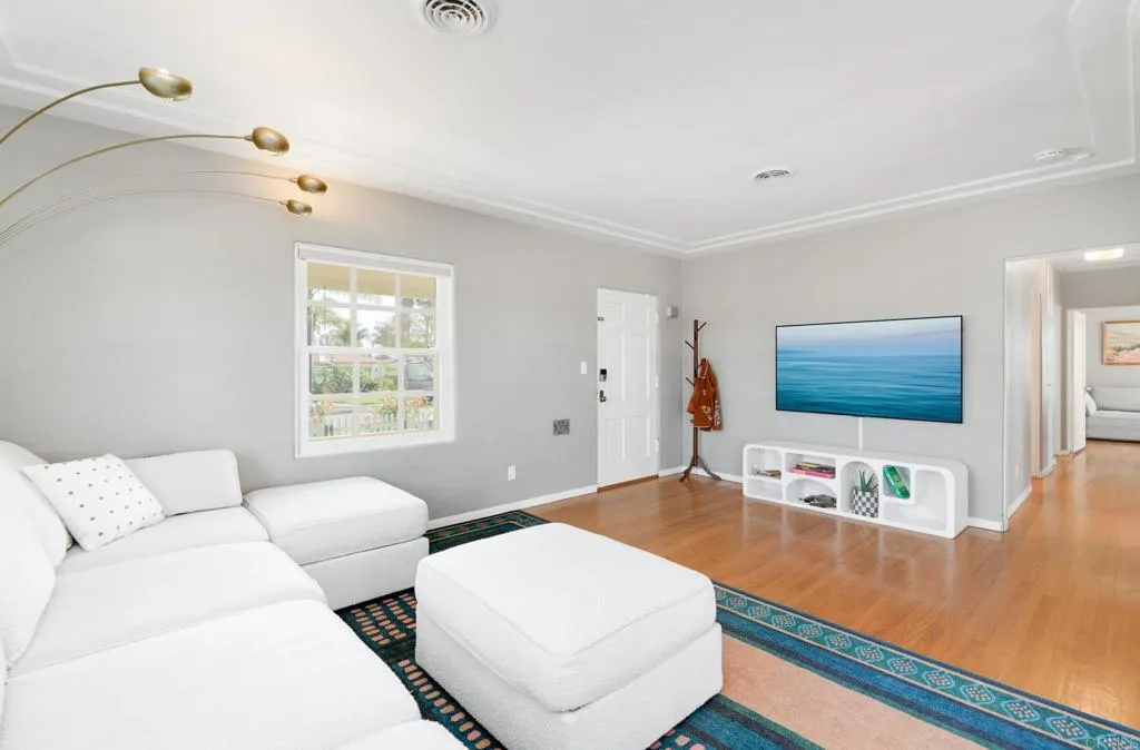 https://cdn.realtyfeed.com/cdn/127/306676580/d9f299d394a46b226b164c86b870dfe9.webp