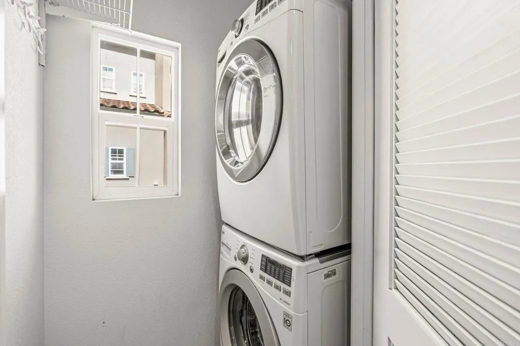 https://cdn.realtyfeed.com/cdn/127/306676584/5fe0d94875b1f3fe6fd29f78cdbdcee4.webp