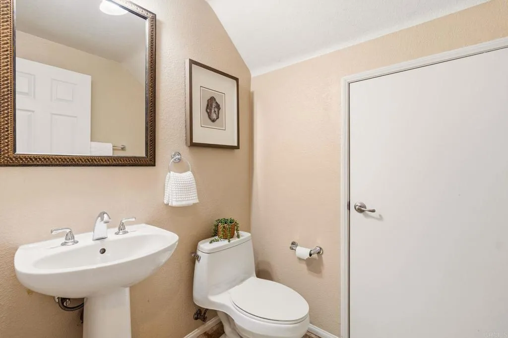 https://cdn.realtyfeed.com/cdn/127/306676584/7b84d01add8859bbcbfa3a72968680f1.webp