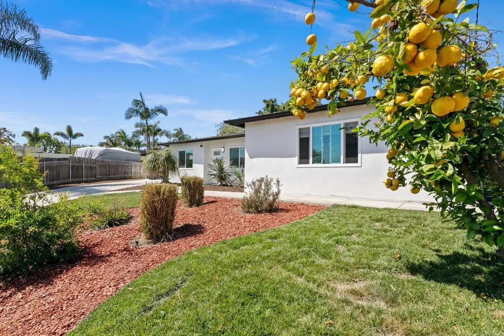 https://cdn.realtyfeed.com/cdn/127/306676587/db06207adfe7a93394c93f0b64c28541.webp