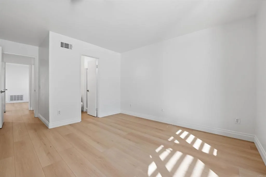 https://cdn.realtyfeed.com/cdn/127/306676702/5c388b8c649adfaea7e8c7ccbd803580.webp