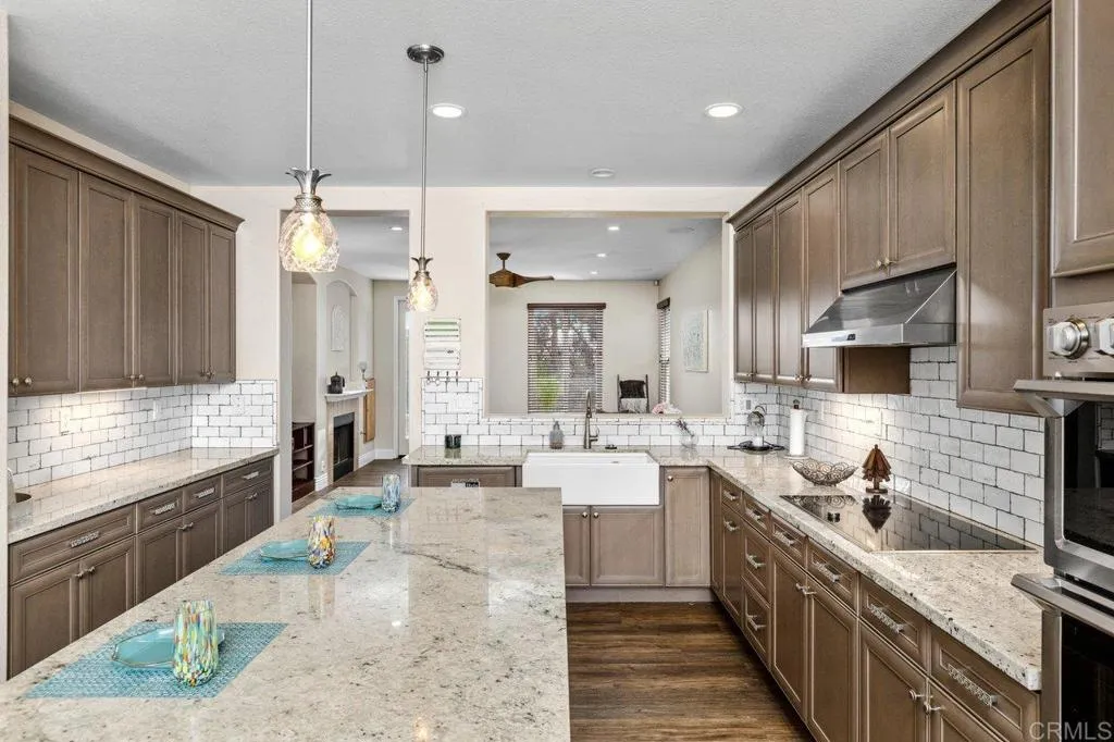https://cdn.realtyfeed.com/cdn/127/306676738/99ca7217fa8a88074ffb6e6e1575995c.webp