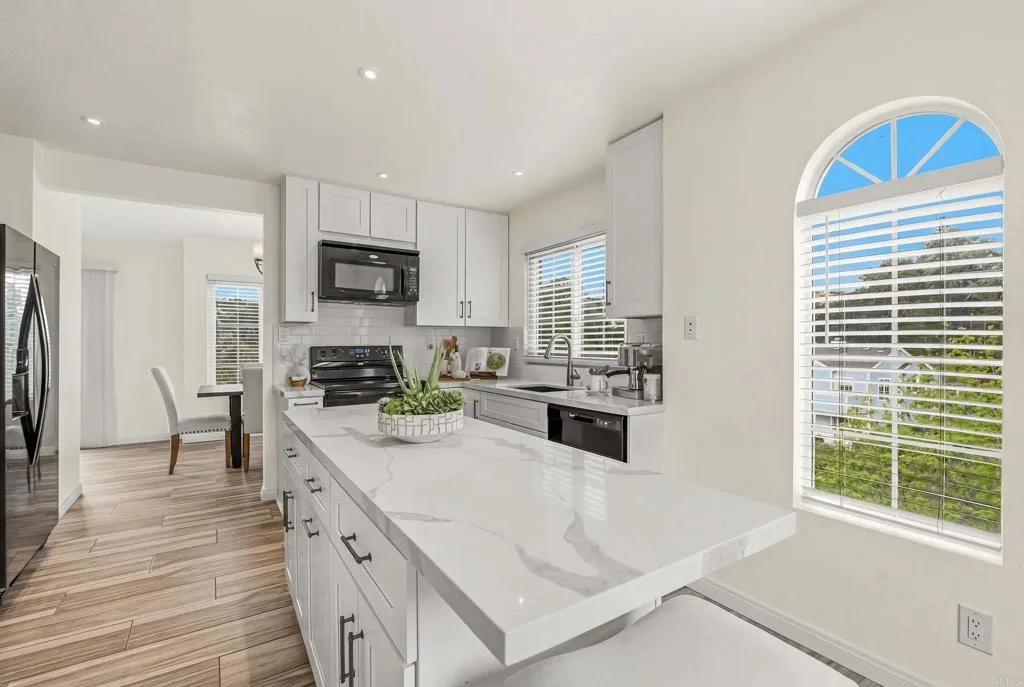 Photo #11: NDP2602894 Listing: Photo #11