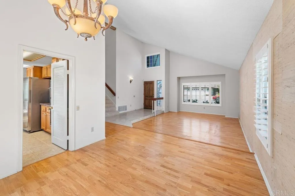 https://cdn.realtyfeed.com/cdn/127/306676799/1f75865503424d35061525f373f9c527.webp