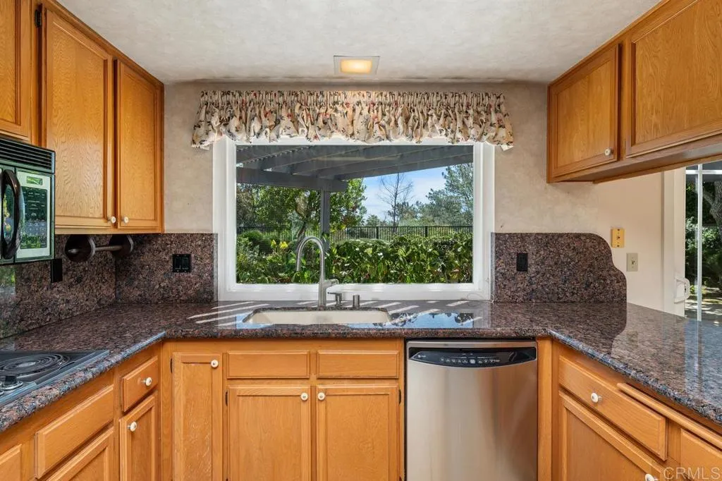 https://cdn.realtyfeed.com/cdn/127/306676799/7e01567585608da0c022567ec41cb189.webp