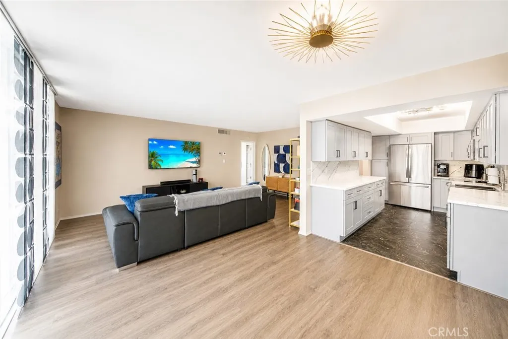 7260 Hillside Avenue Unit 207, Los Angeles, CA 90046 - Photo 3 of 12, Los Angeles, CA