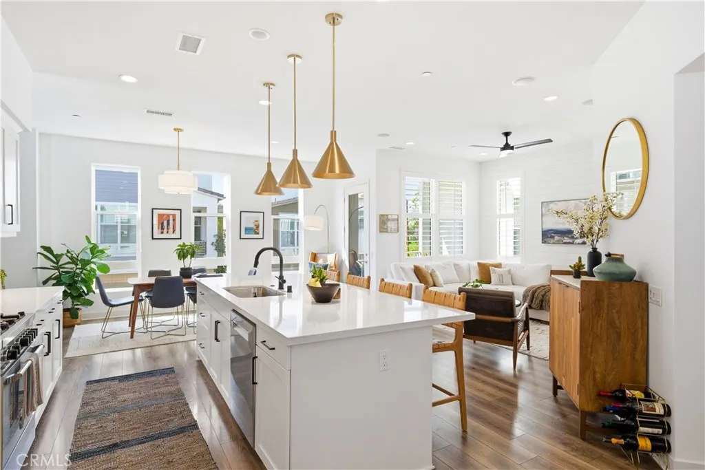 Costa Mesa, CA 92627
