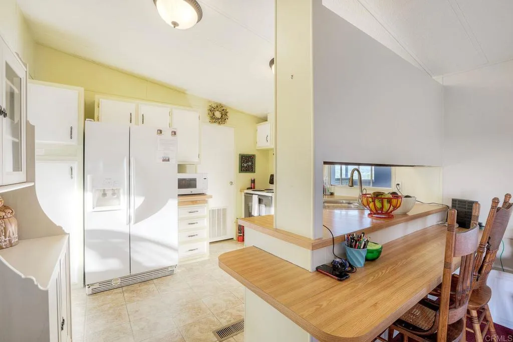 https://cdn.realtyfeed.com/cdn/127/306676850/0fb064e33d95e1a61485177dacb2903e.webp