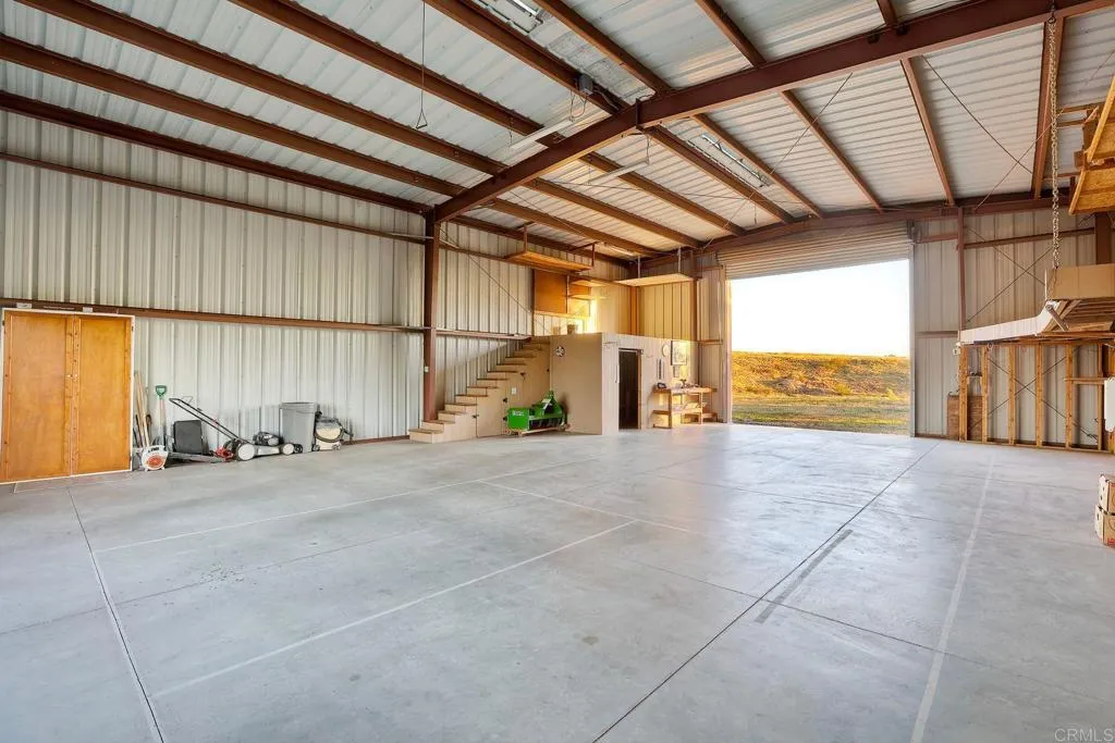 https://cdn.realtyfeed.com/cdn/127/306676850/40a84f89a41b42f539b291e26e603aa4.webp