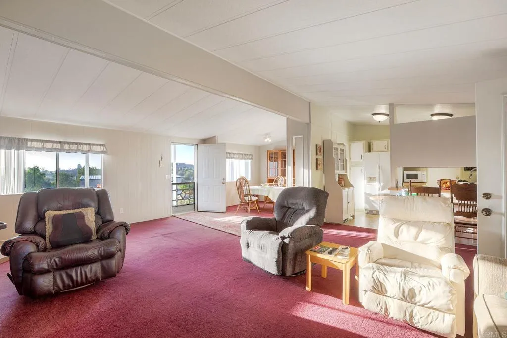 https://cdn.realtyfeed.com/cdn/127/306676850/4b209a7b3bb6eb75a3a128761d83c264.webp