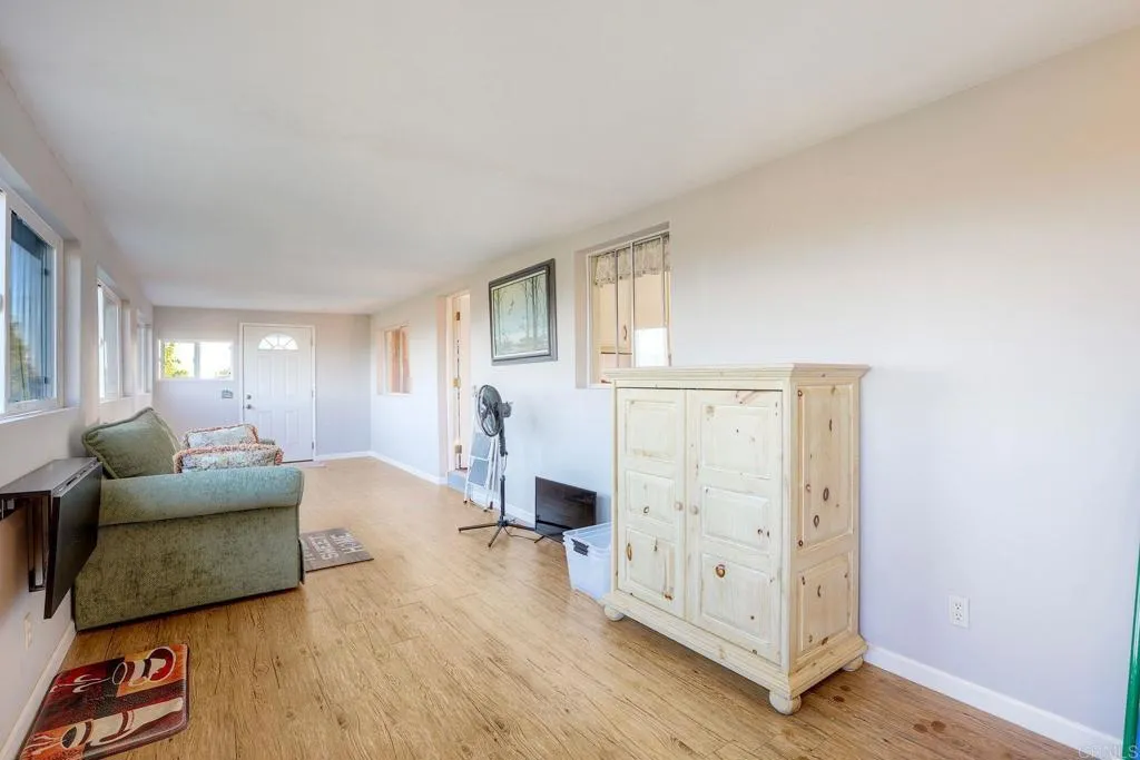 https://cdn.realtyfeed.com/cdn/127/306676850/9c355ad8dcc01cee769c35fb62519a6f.webp