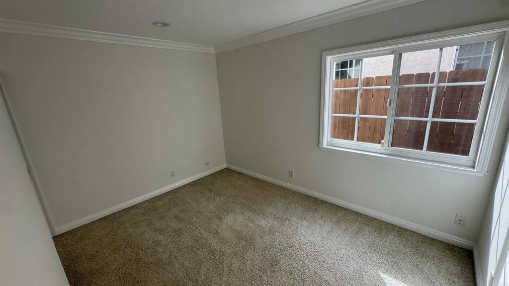 https://cdn.realtyfeed.com/cdn/127/306676909/8abfb7125fed46674dee3f04439a9ffc.webp
