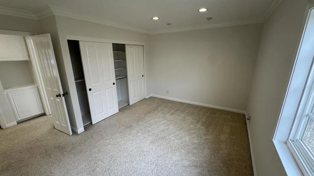 https://cdn.realtyfeed.com/cdn/127/306676909/9e7d33e3e59670eef2678ca6f5c9441f.webp