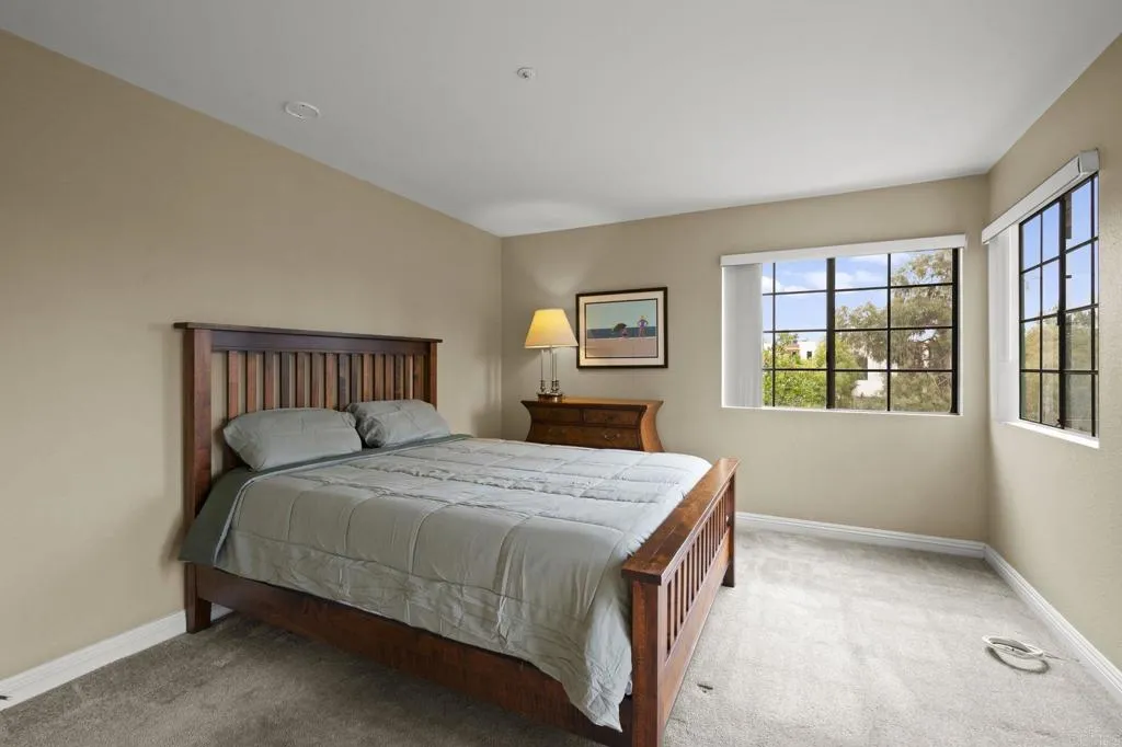 5525 Shasta Lane UNIT 301, La Mesa, CA, 91942