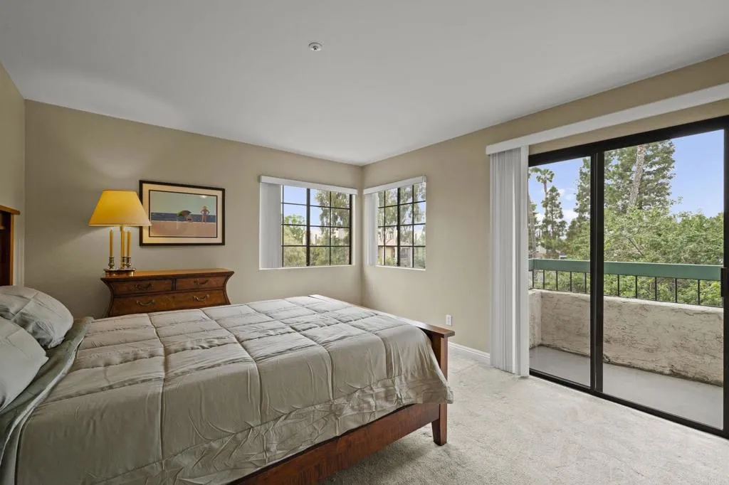 5525 Shasta Lane UNIT 301, La Mesa, CA, 91942