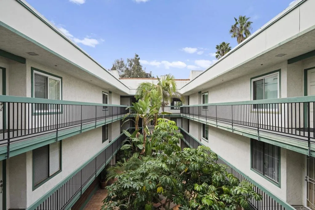 5525 Shasta Lane UNIT 301, La Mesa, CA, 91942
