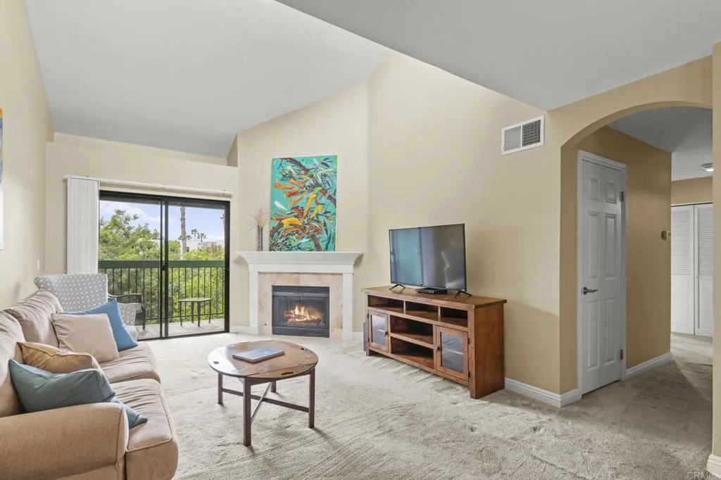 5525 Shasta Lane UNIT 301, La Mesa, CA, 91942