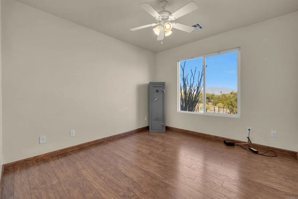 https://cdn.realtyfeed.com/cdn/127/306676965/b0471a193fbfcb35aa438a62de54e784.webp