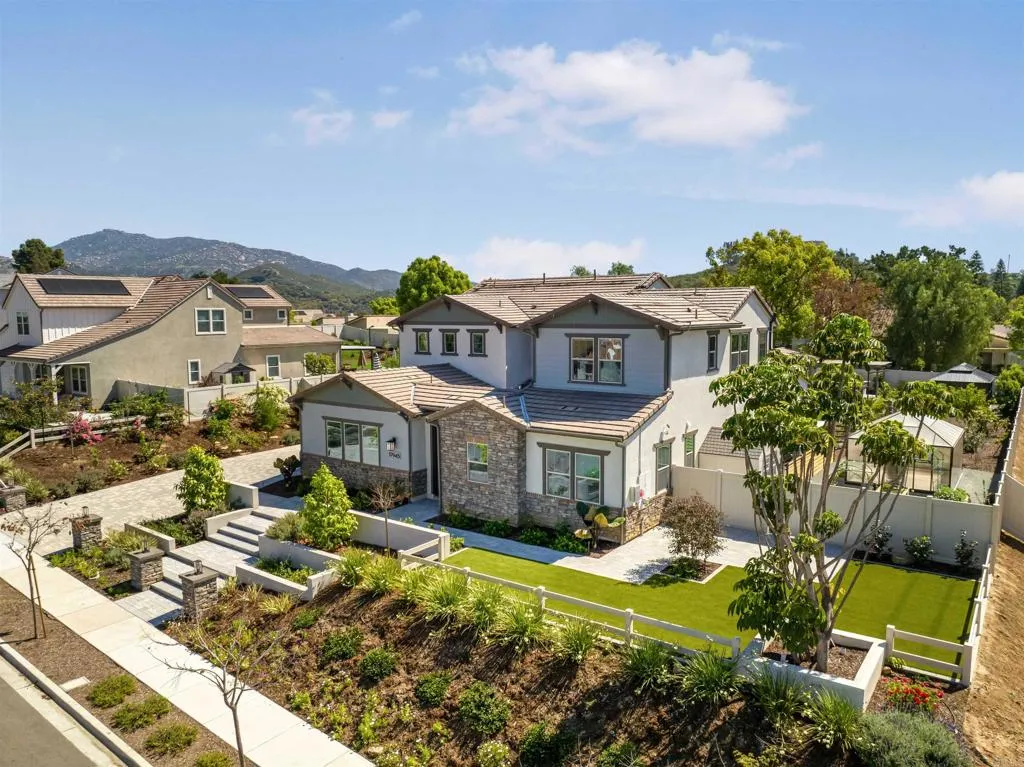 https://cdn.realtyfeed.com/cdn/127/306677022/05a318d0bcdc29f36862a8f3ebde2785.webp