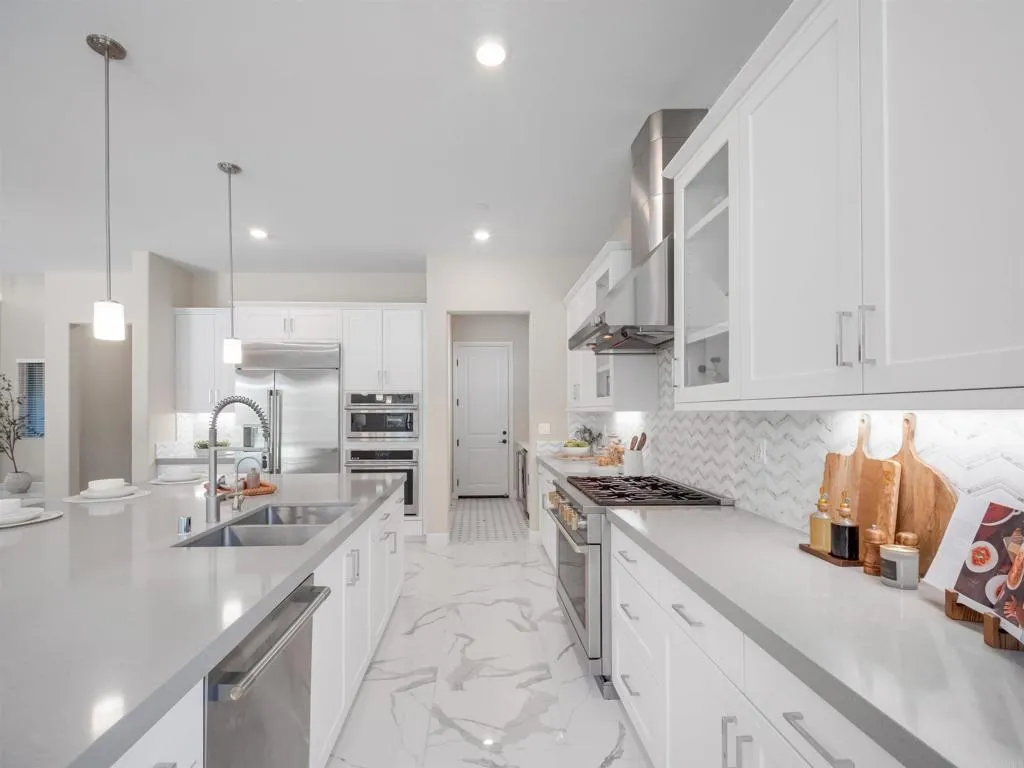 https://cdn.realtyfeed.com/cdn/127/306677022/8714bad093a0f9bef6162bce51f850dc.webp