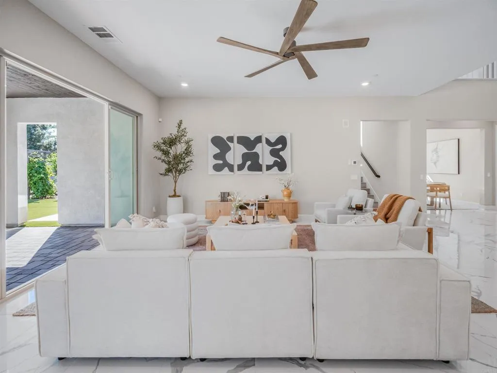 https://cdn.realtyfeed.com/cdn/127/306677022/8d7fb65a4bb13545d52506ba36a948bf.webp
