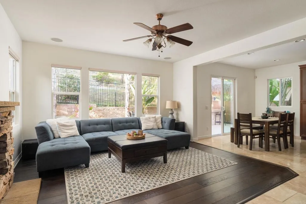 https://cdn.realtyfeed.com/cdn/127/306677068/131f22a59ecdb29b50ae6f8a3d57c808.webp