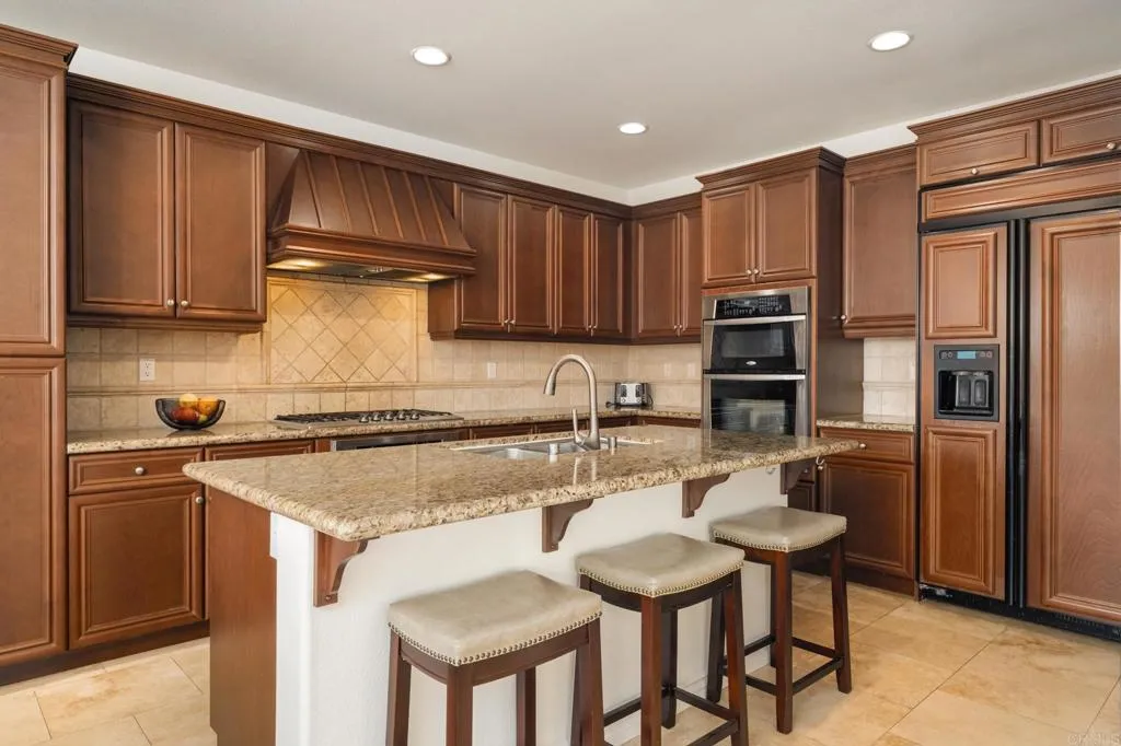https://cdn.realtyfeed.com/cdn/127/306677068/3e56ecd7614c2174e6aa0086fb02a9dc.webp