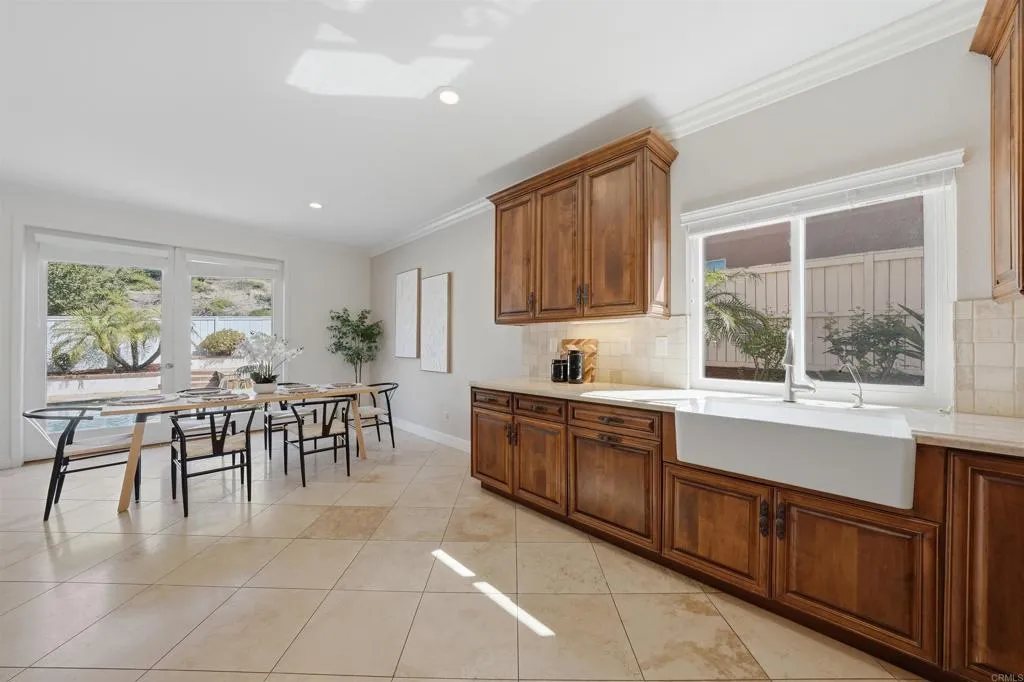 https://cdn.realtyfeed.com/cdn/127/306677080/033e517d4c58d4176f62d11d6b00deb0.webp