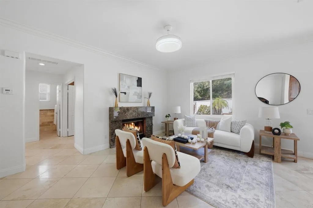 https://cdn.realtyfeed.com/cdn/127/306677080/1a816c3a4f2ae730832e3b4942243d1b.webp