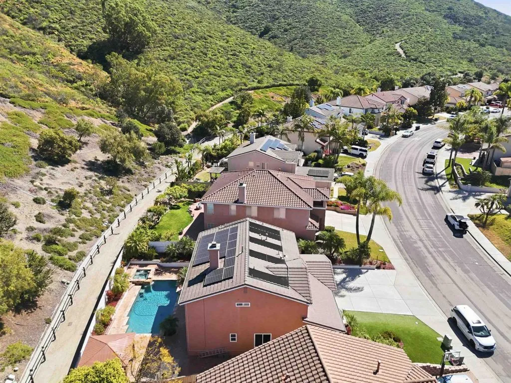 https://cdn.realtyfeed.com/cdn/127/306677080/425cb1b307494bba251080884d53b77c.webp