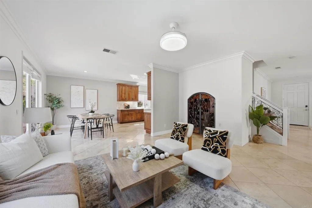 https://cdn.realtyfeed.com/cdn/127/306677080/8fc35fddbb92e7fb31ff3883e6b5ec65.webp