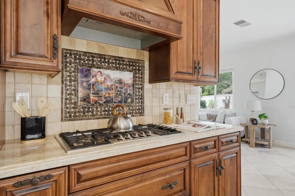 https://cdn.realtyfeed.com/cdn/127/306677080/fcc686e716673eb55f25026a52005896.webp