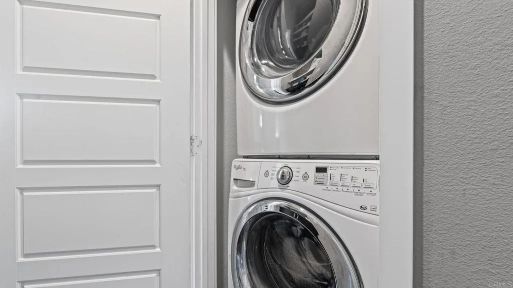 https://cdn.realtyfeed.com/cdn/127/306677135/fcfda7d9f7b470ebdec7453b49579649.webp