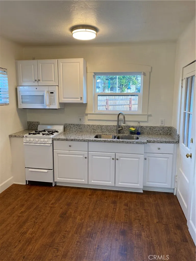 1408 Argonne Avenue, Long Beach, CA, 90804