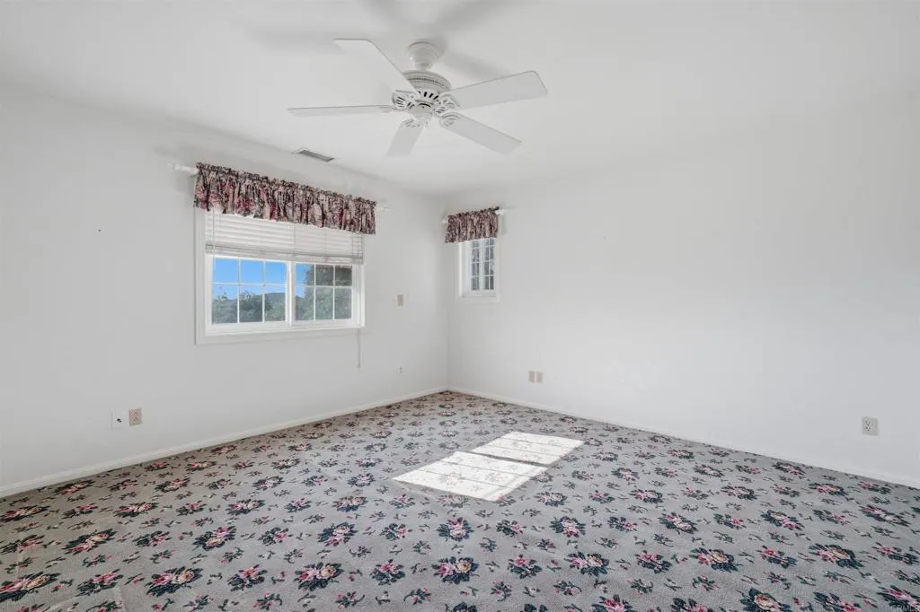 https://cdn.realtyfeed.com/cdn/127/306677288/f443893346a0ba95cc704496998ae958.webp