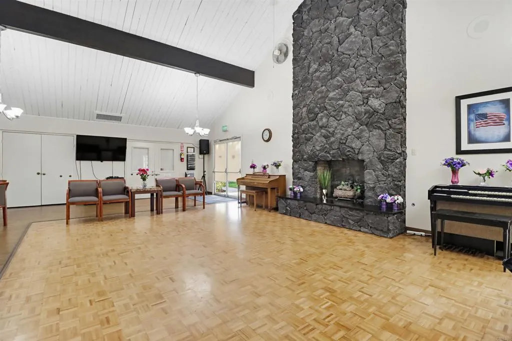https://cdn.realtyfeed.com/cdn/127/306677295/577bdc7d53ceebaa8ee5066b6c9f5d1f.webp