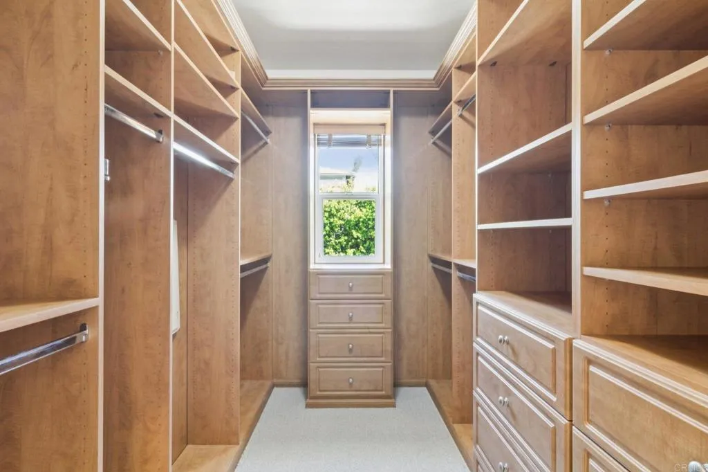 https://cdn.realtyfeed.com/cdn/127/306677298/5c5862387a777f71703d8790ccf4a84d.webp
