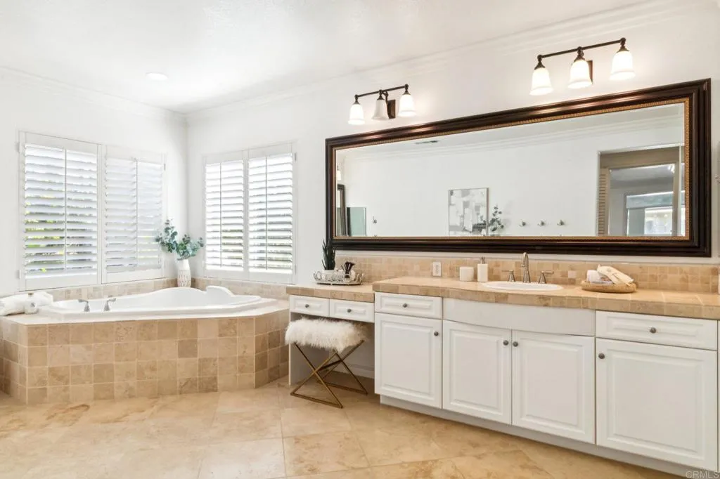 https://cdn.realtyfeed.com/cdn/127/306677298/928347ee0ebc0a0a3230d6344fc969f0.webp