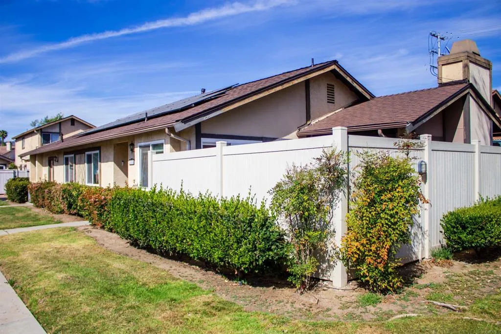 https://cdn.realtyfeed.com/cdn/127/306677379/6ff03e7786c72720fb5b3c3fb2818308.webp