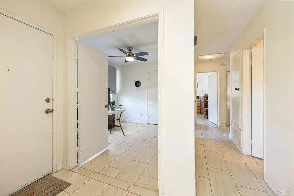https://cdn.realtyfeed.com/cdn/127/306677379/f2143cdb0538c6e8ec106d105fa65e83.webp