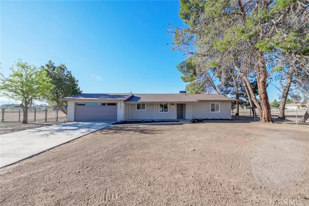 Apple Valley, CA 92307