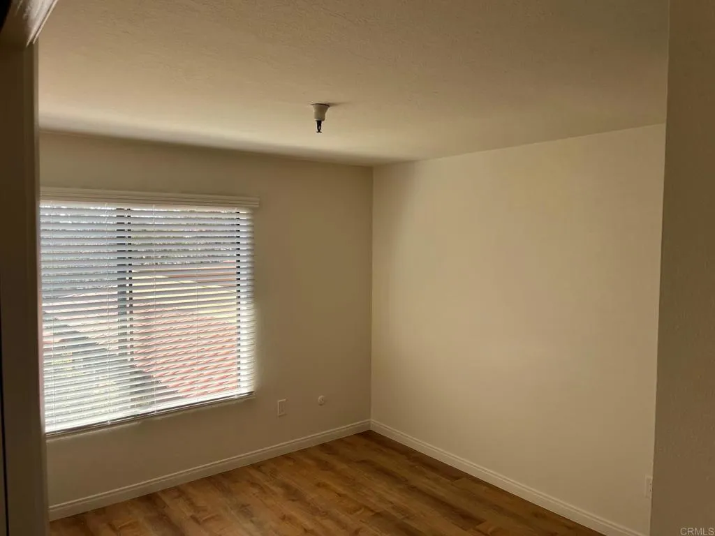 https://cdn.realtyfeed.com/cdn/127/306677411/944b7b003e6b7d87be5426f901c4c94a.webp