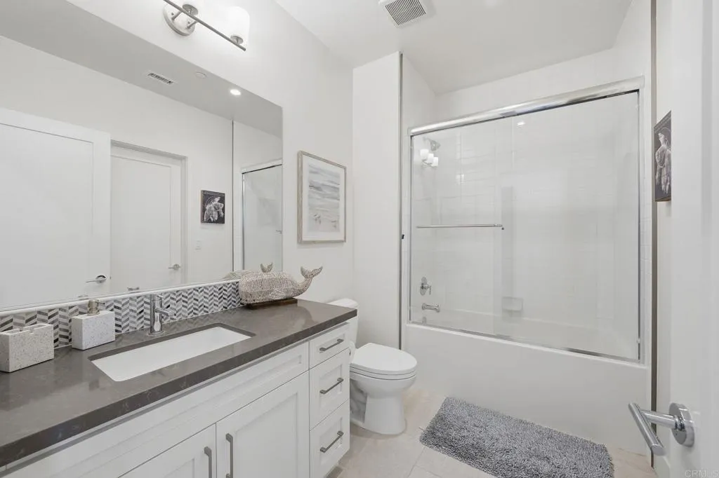 Photo #52: PTP2602329 Listing: Photo #52