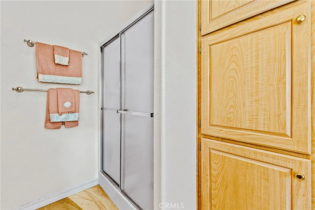 https://cdn.realtyfeed.com/cdn/127/306677473/235f7b8ceaf29cb793d2f8eaf71731ae.webp