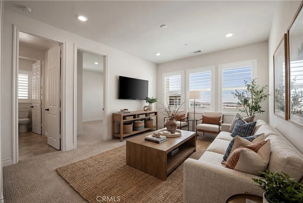 1999 Aliso Peak, Lake Forest, CA, 92610