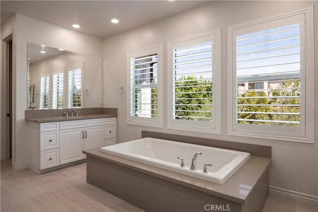 1999 Aliso Peak, Lake Forest, CA, 92610