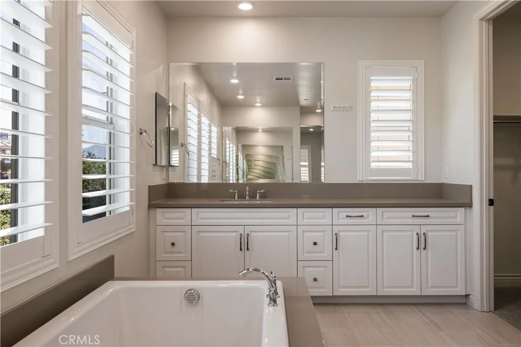 1999 Aliso Peak, Lake Forest, CA, 92610