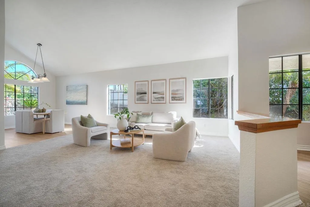 https://cdn.realtyfeed.com/cdn/127/306677519/7e0f3941673a6883c94f06bb83a4732b.webp